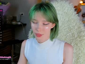 female cam girl littlething88 image #2377760