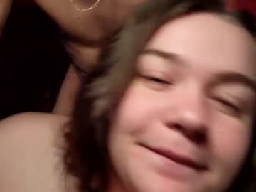 female cam couple krisssyyyy image #1238559