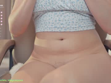 female cam girl mia_milagros image #1954848