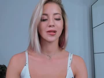 female cam girl emmi_rosee image #140194