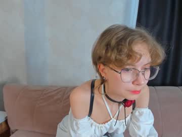 catalinachan  female  webcam