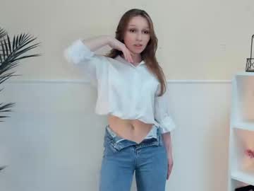 female cam girl elwinegallamore image #4011390
