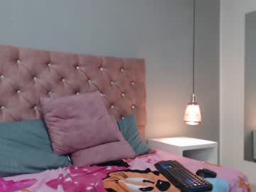 female cam girl crital_sweett image #2657604