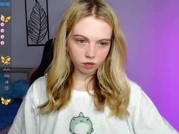 female cam girl small_blondee image #3784787