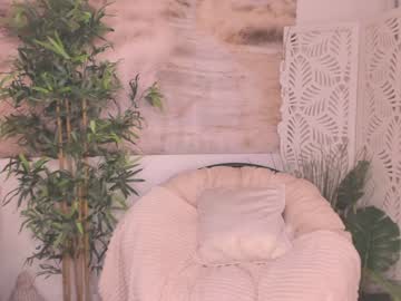 female cam girl yourmidnightcoffee image #2534787