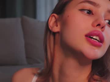 female cam girl angella_kleee image #3326201