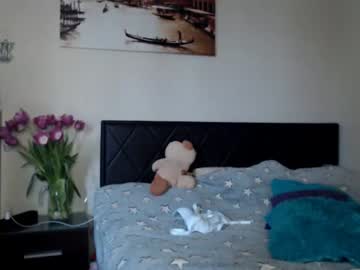 female cam girl hugetittiesgerda image #1310805