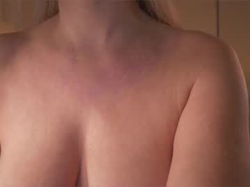 female cam girl saltedhoney image #3743224