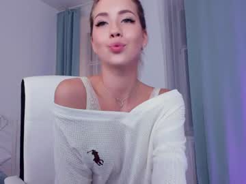 female cam girl emmi_rosee image #40059
