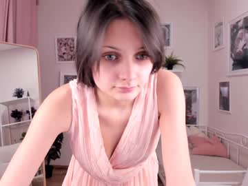 female cam girl chloe_holzmann image #2973065