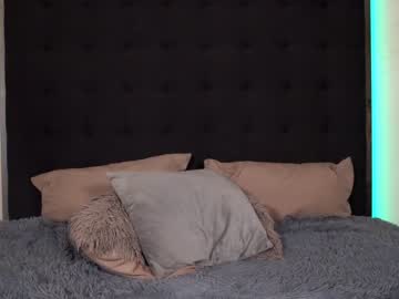 female cam girl hotbella_ image #2133215