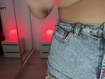 female cam girl alicelevine image #2272126