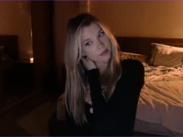 female cam girl bitter_moon image #2806516