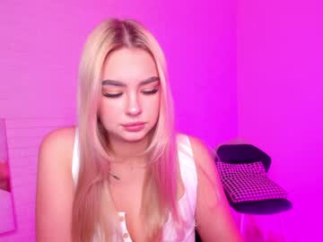female cam girl 8a8y_nura image #1252759