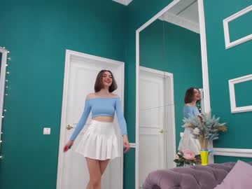 female cam girl adelewilson__ image #1043495