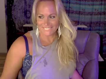 female cam girl wondrwomn image #2332308