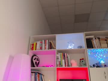 female cam girl motorboat_me image #3862769