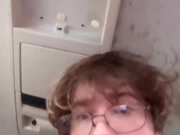 female cam couple okaymkay image #4064887