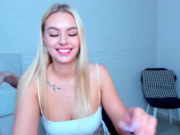 female cam girl 8a8y_nura image #1833671