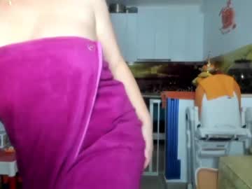female cam girl kiradivine image #3215265