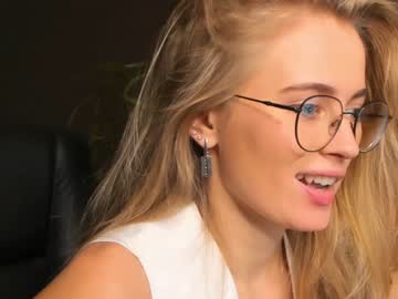 female cam girl linellali image #2789804