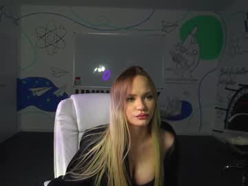 female cam couple kira0541 image #2132028