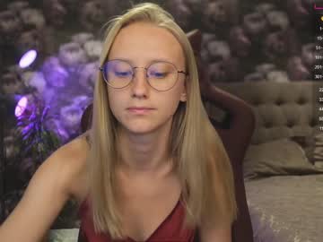 female cam girl angeellina image #2541874