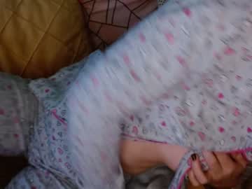 female cam girl juicy_peach88 image #3048340