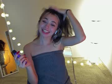 female cam girl y_u_m_i_k_a image #2505335