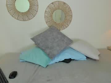 female cam girl sara_skiinny image #2682187