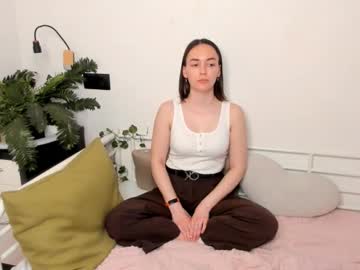 falinechaplin  female  webcam