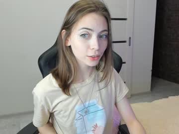 female cam girl lika_moon image #585183