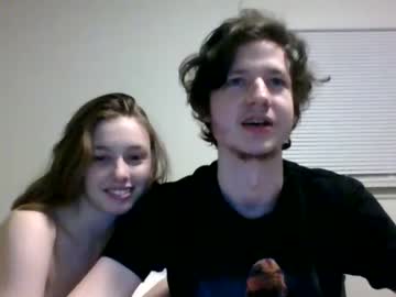 female cam couple leojamie image #771306