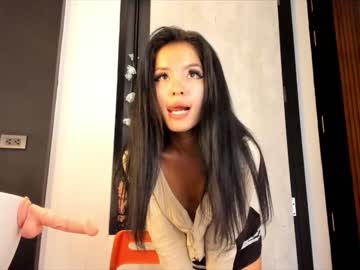 female cam girl akino_17 image #1907281