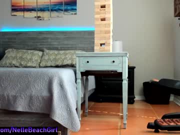 female cam girl nellebeachgirl image #471154