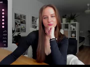 lilubloom  female  webcam