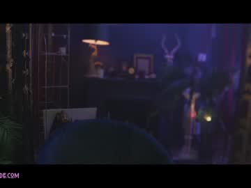 female cam girl lucieoude_ image #2370626