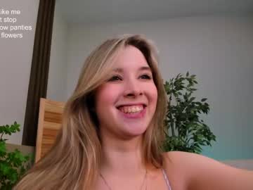 female cam girl milablush image #3577839