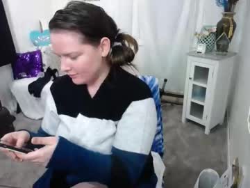 female cam couple fionnafineass image #668553