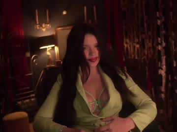 female cam girl lucieoude_ image #460231