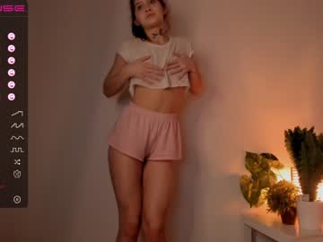 female cam girl melissaluck image #2970719
