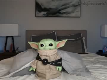 female cam couple ari_lovexo image #2657299