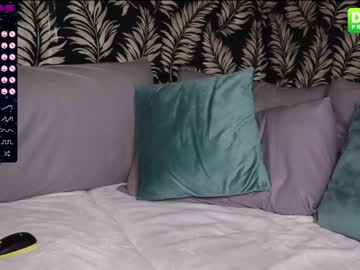 female cam girl fallen_angel_18 image #1613110