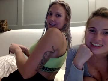 female cam girl carolinakiss14 image #3354179