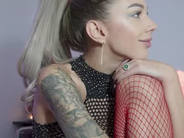 female cam girl hotfallingdevil image #2787277
