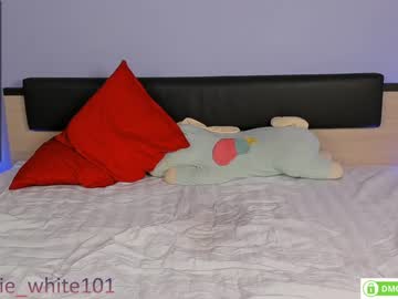 female cam girl foxhilary image #2149718
