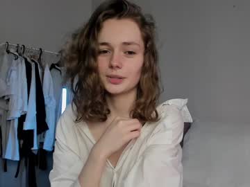female cam girl mxxnsxsul image #2186046
