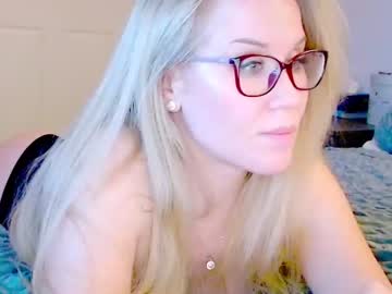 female cam girl myassistant image #2549879