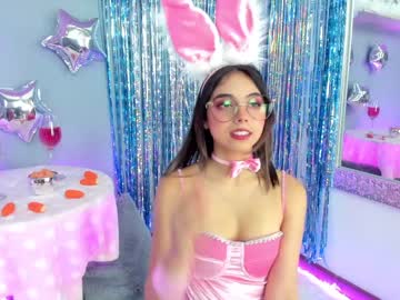 female cam girl saschaholmen image #2718361