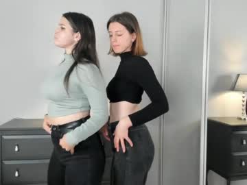 female cam couple esmehickmott image #2885159